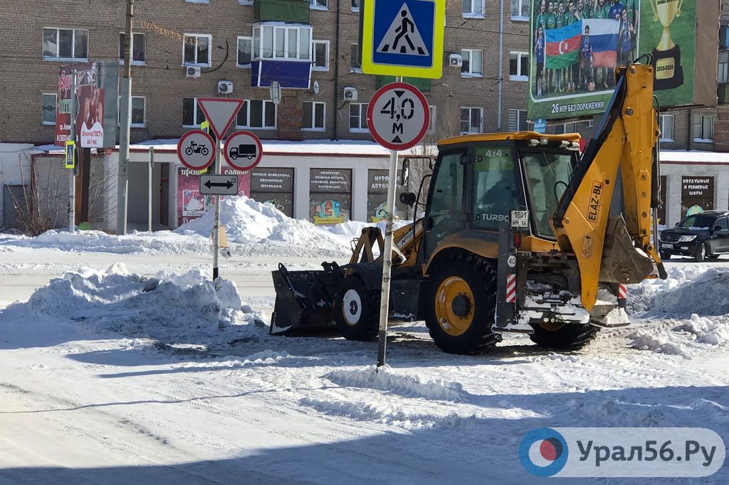 Коммунальная техника в Орске (фото из архива)
