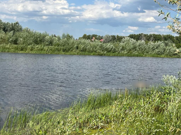 Под Оренбургом из озера Коровье стойло водолазы извлекли тело мужчины 