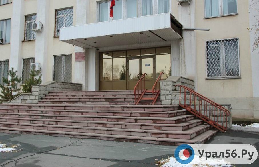 Ленинский районный суд
