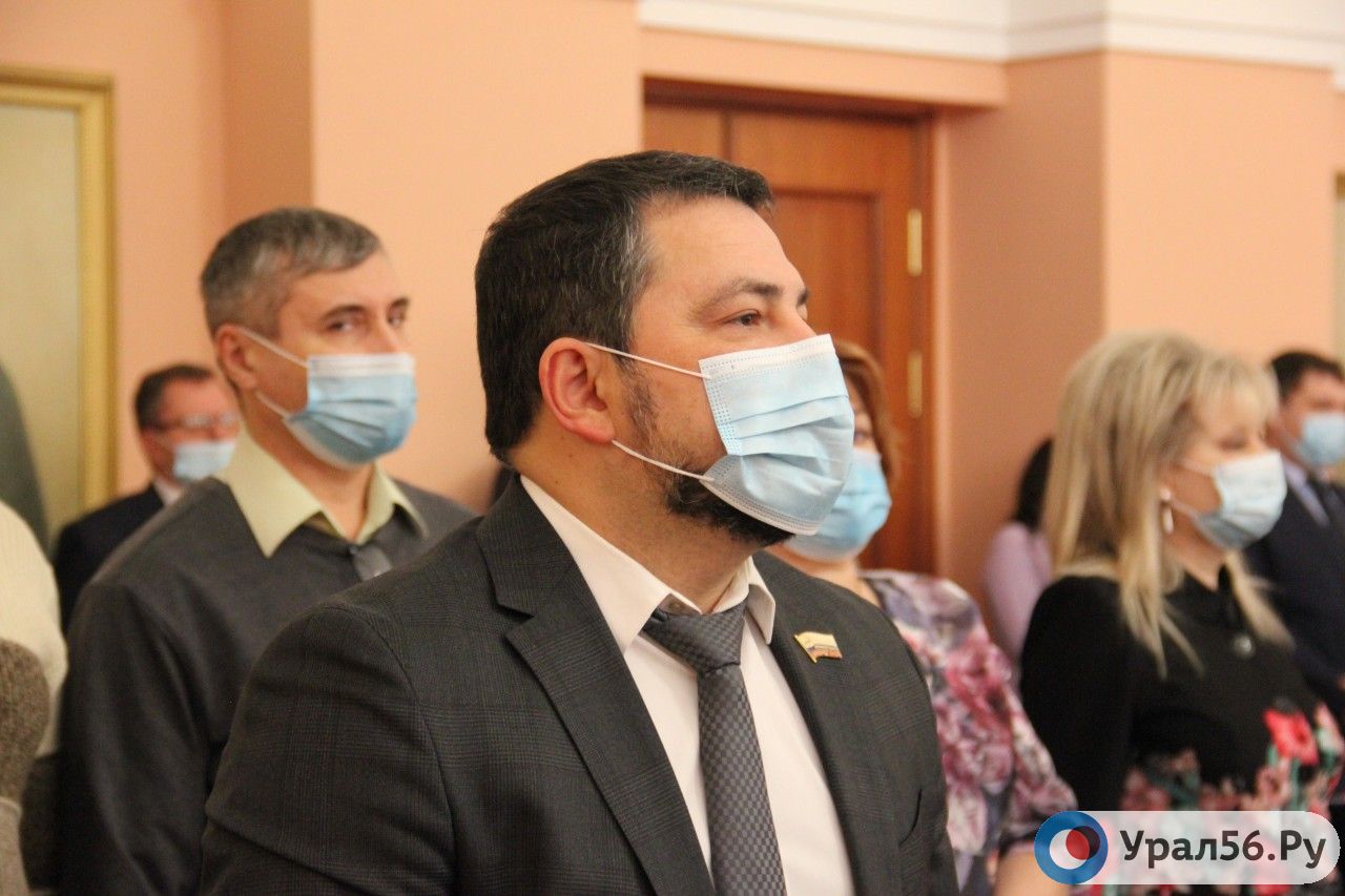 Вице-спикер горсовета: В Оренбурге подрядчики не хотят заключать контракты на ремонт школ и детсадов. Сметы не соответствуют стоимости стройматериалов