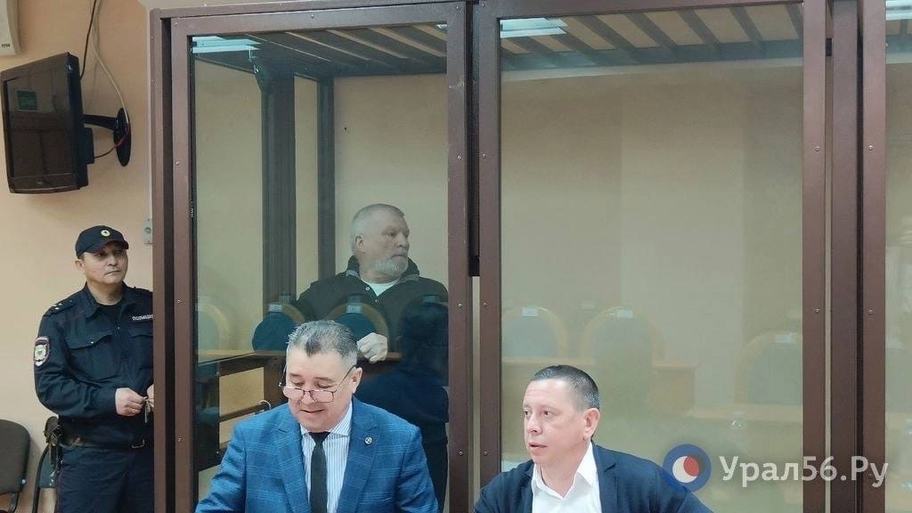 Сергей Корчагин и его адвокаты в зале суда