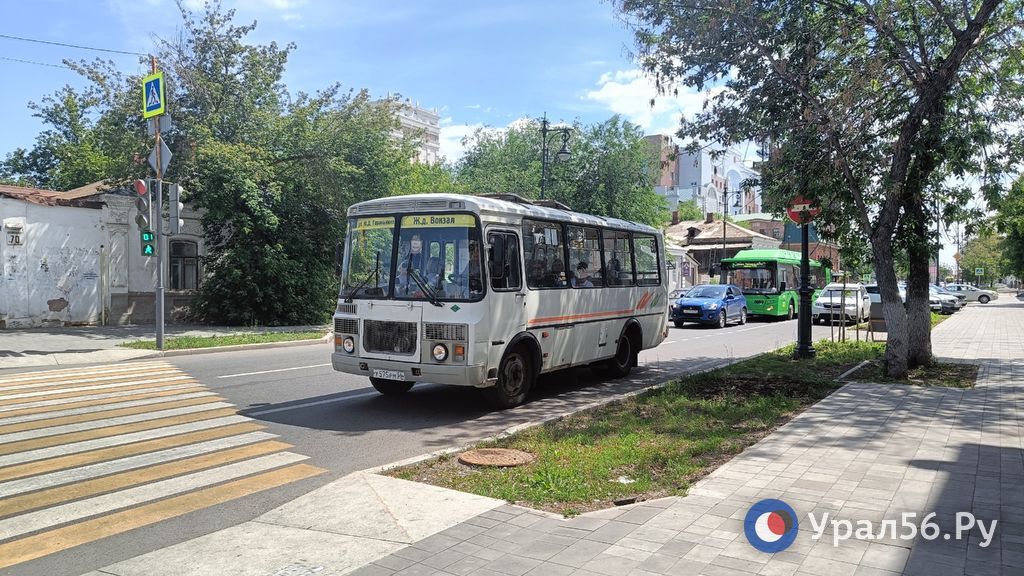 Автобус в Оренбурге. Фото из архива