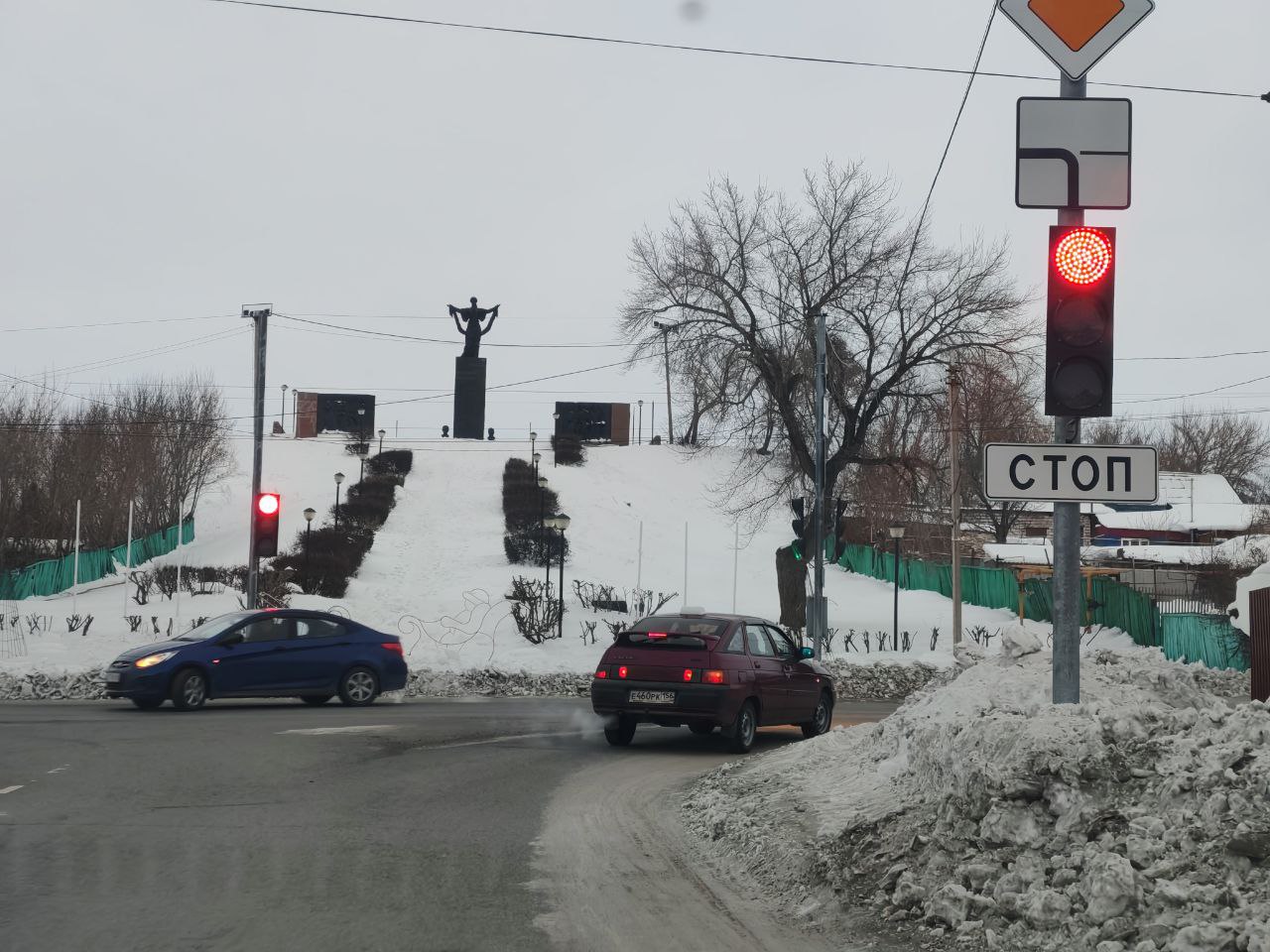 Включенный светофор, фото: администрация Кувандыкского округа