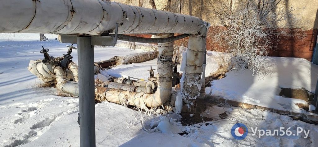 Теплотрасса на ул. Новой в Оренбурге