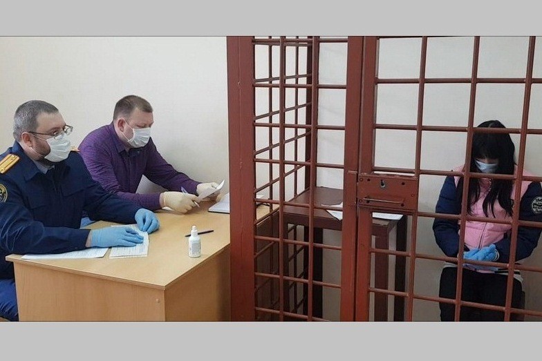 Суд отправил жительницу Оренбурга, избившую маленького сына, под стражу