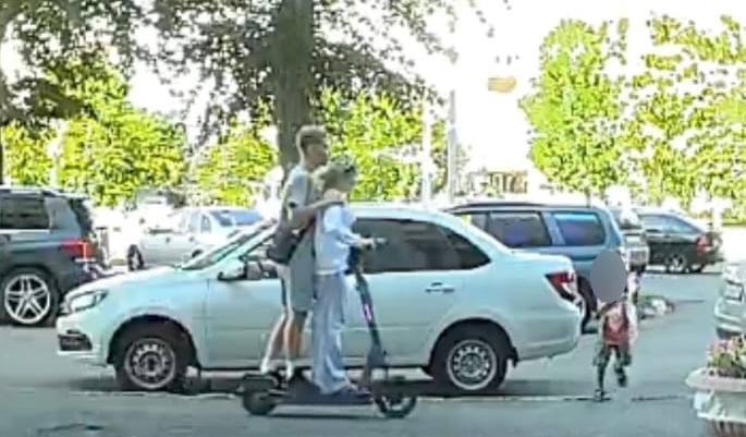 На месте ДТП. Фото: УМВД России по Оренбургской области