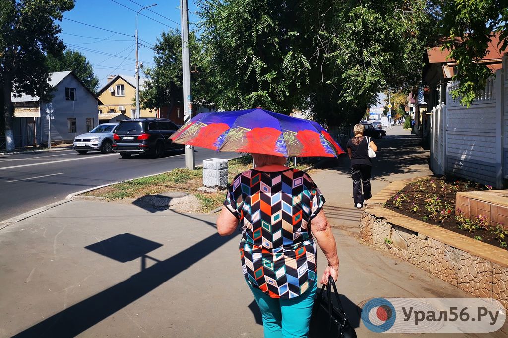 Жители Оренбургской области спасаются от жары. Фото из архива