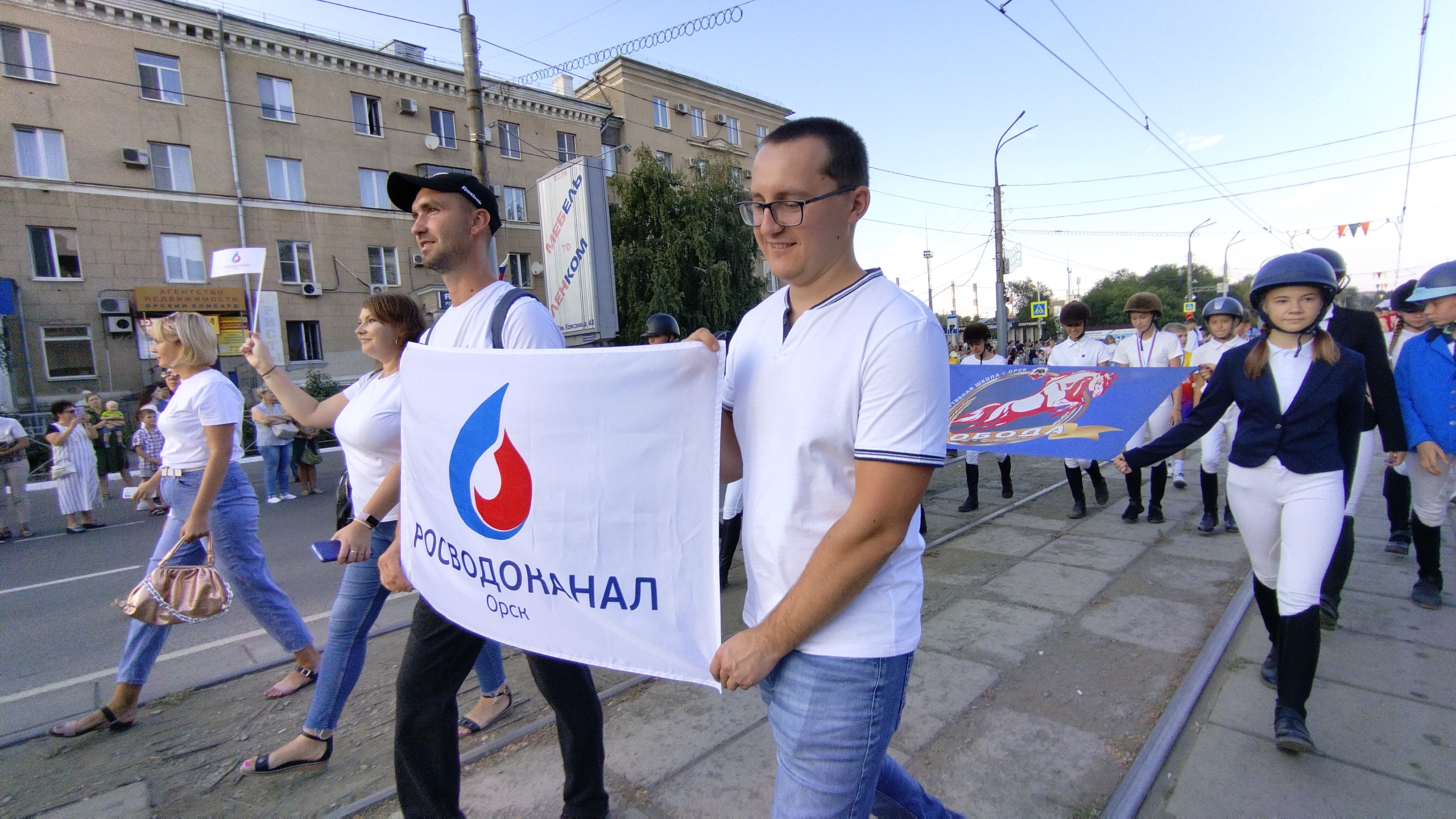 Шествие волонтеров