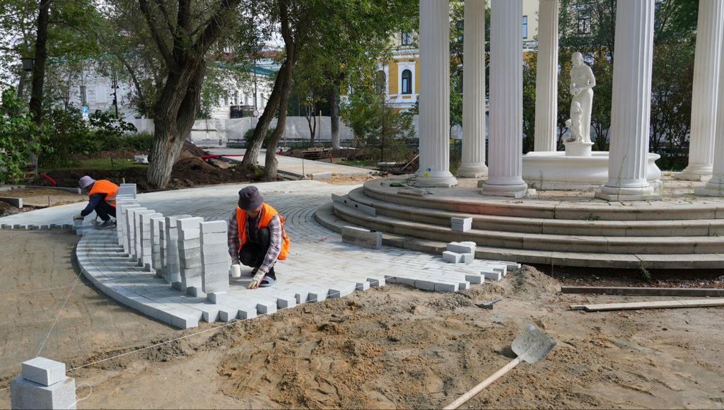 Работы в сквере имени Ленина Оренбурга, фото: администрация города