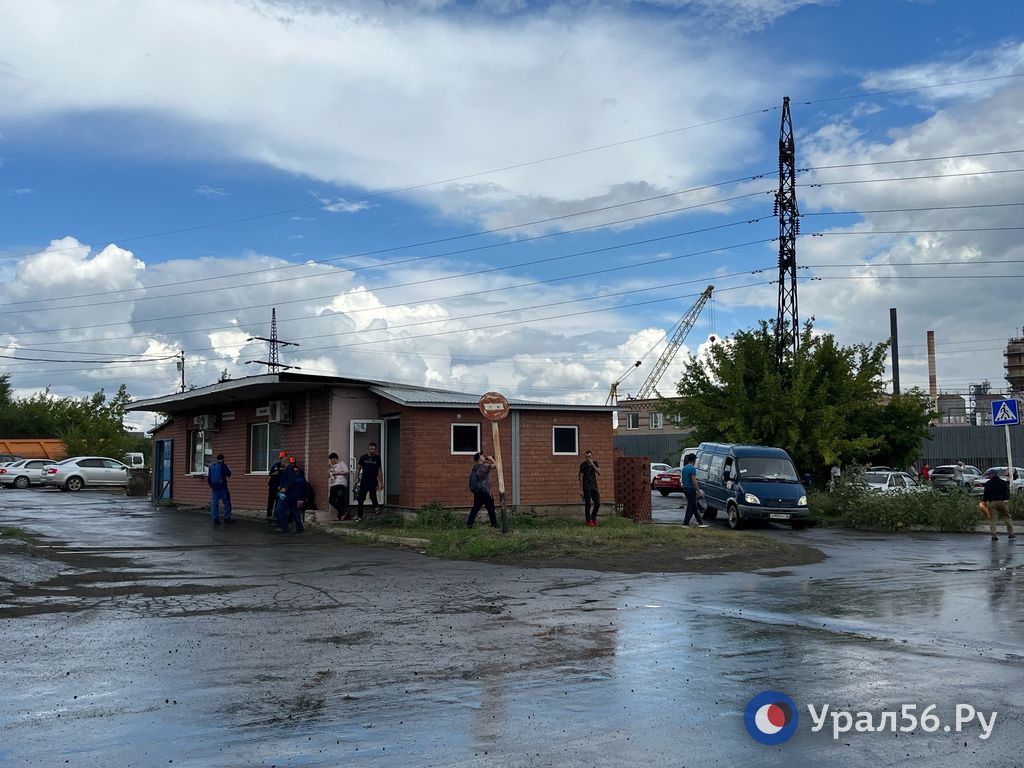 Возле Орскнефтеоргсинтеза после сообщения о минировании, 09.08.2023