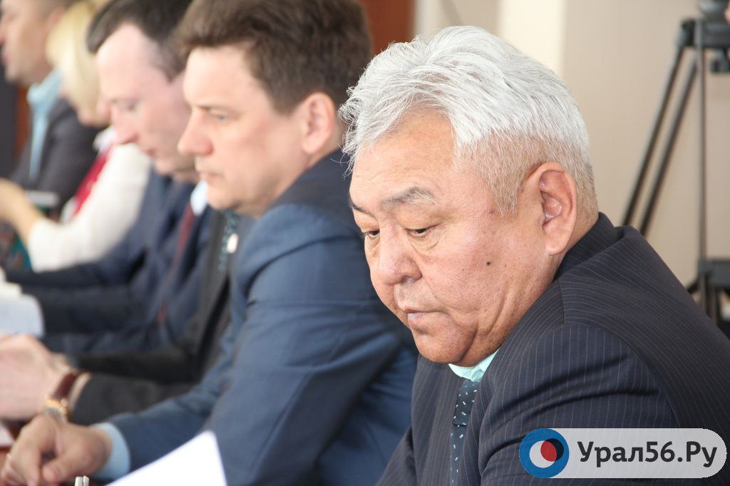 В ФСБ не комментируют задержание депутата из Орска Сагындыка Узакбаева, обвиняемого в получении взятки