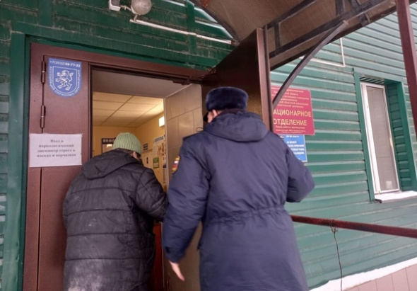 38-летнюю жительницу Оренбургской области принудительно госпитализировали из-за туберкулеза