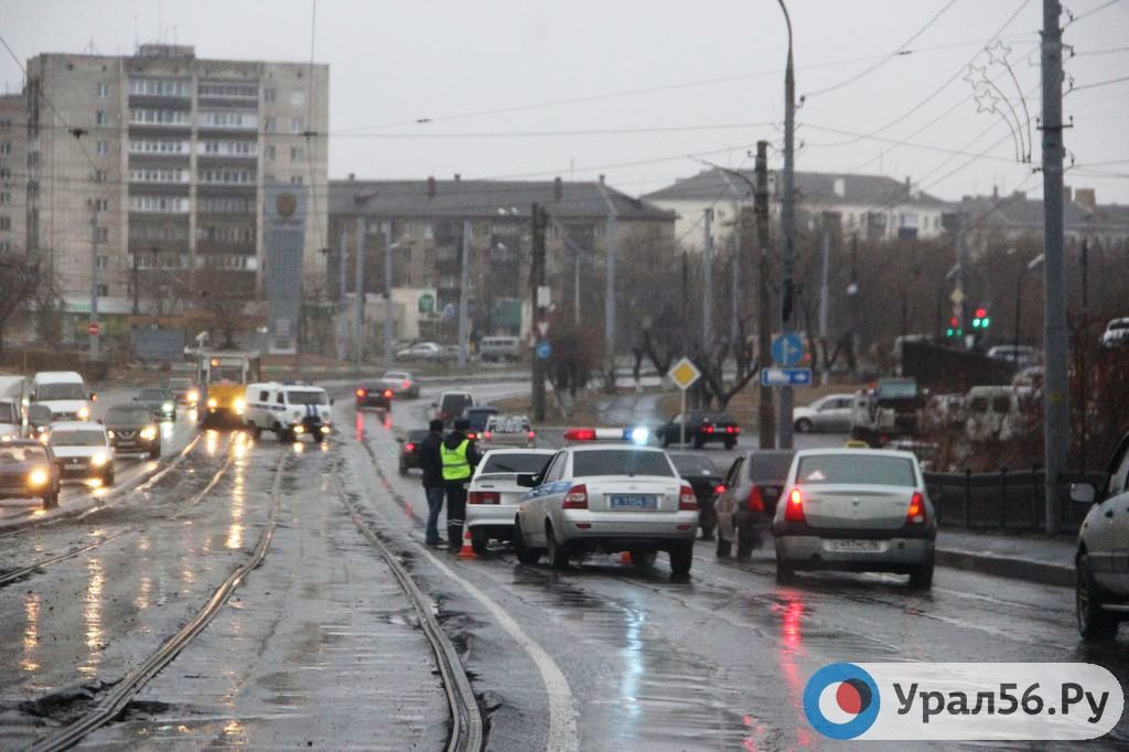 ДТП на Гагаринском путепроводе. Орск, ноябрь 2018 года