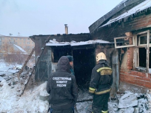 В Оренбурге при пожаре в собственном доме погибла семейная пара