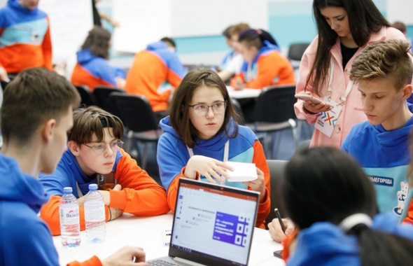 «Умножая таланты»: в Оренбурге стартовал интеллектуальный турнир «Газпром нефти» для школьников
