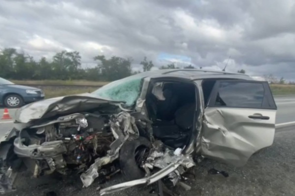 Водитель и пассажир пострадали в жестком ДТП на трассе Орск-Гай