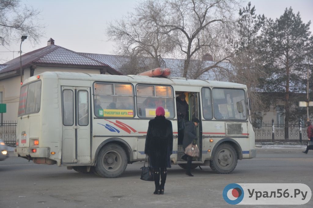 Автобус в Оренбургской области. Фото из архива
