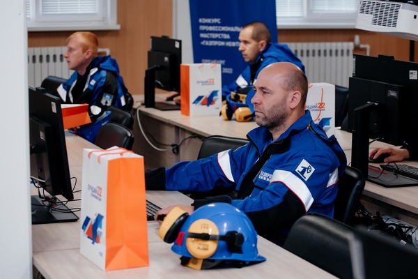 Сотрудники «Газпромнефть-Оренбург»