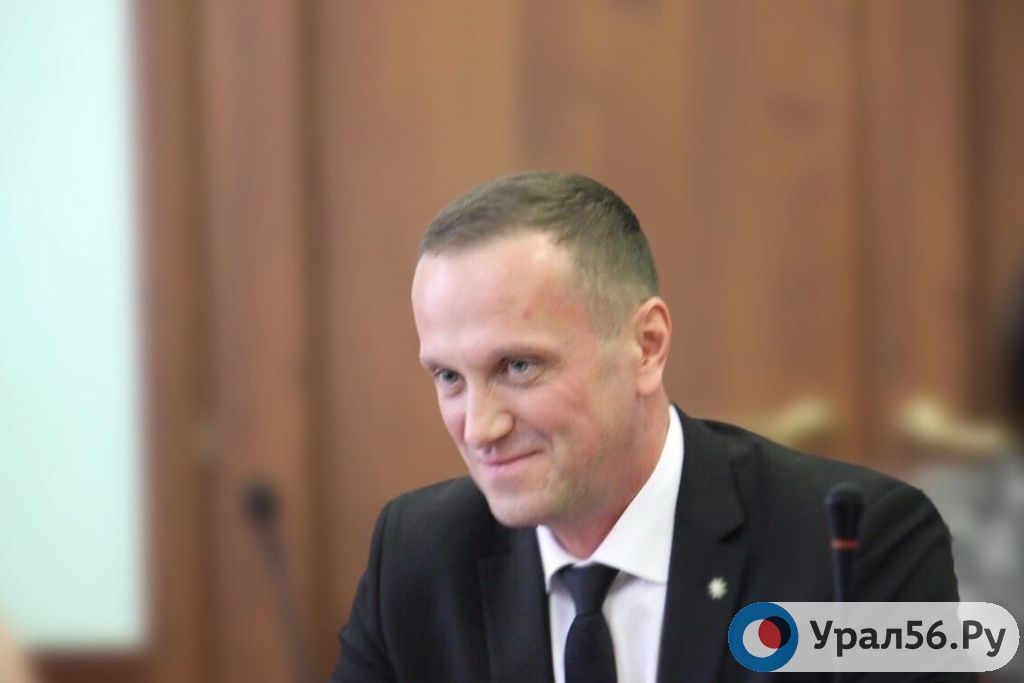 Глава Оренбурга Владимир Ильиных взял отпуск без сохранения зарплаты до 30 июня