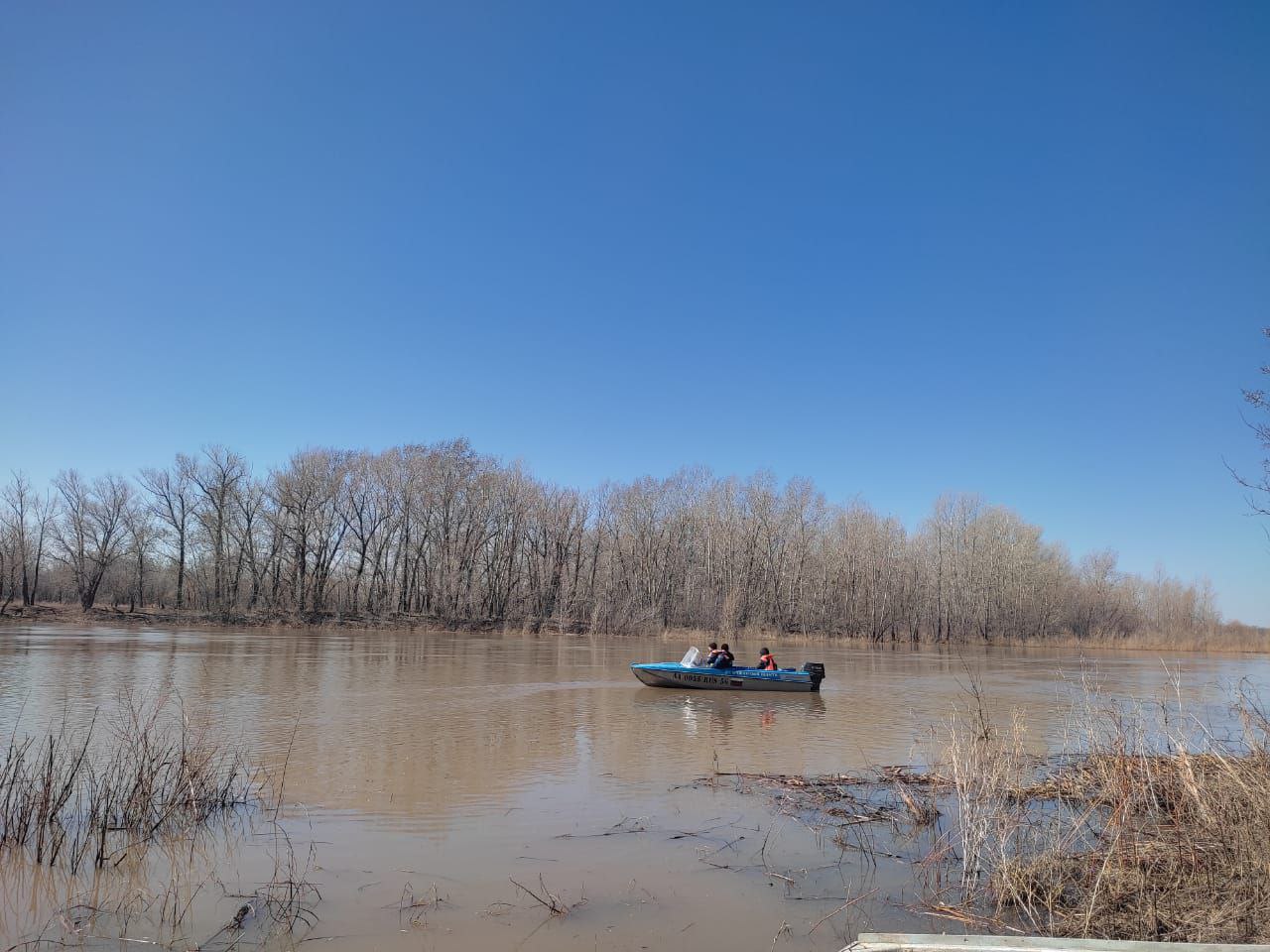 Поиски пропавшего рыбака. Фото: Департамент ПБ и ГЗ