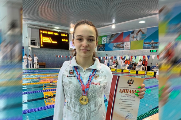 Пловчиха Виктория Ищиулова из Орска стала мультимедалисткой и завоевала 6 медалей на чемпионате России
