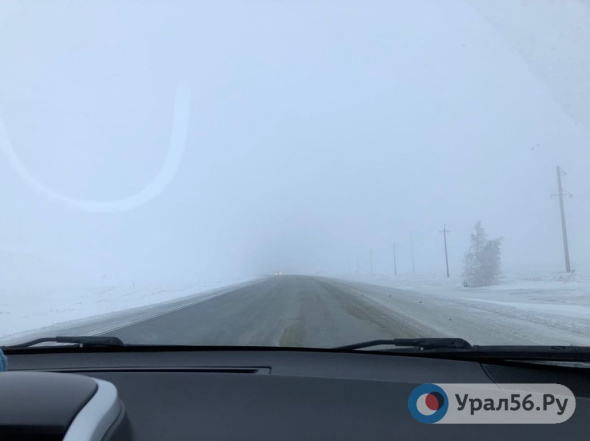 На двух участках трасс в Оренбургской области продлили ограничение движения до 7 утра 24 февраля