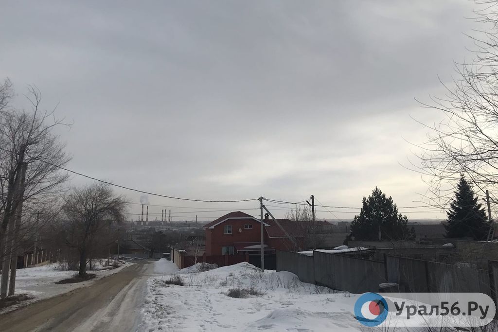 В выходные и праздничные дни в Орске стоял неприятный запах
