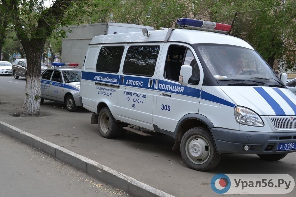 Полицейские автомобили в Орске