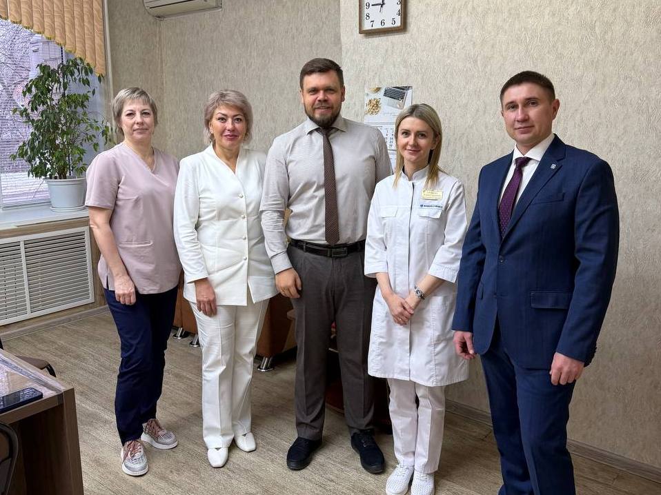 Александр Котов на фото справа, минздрав региона