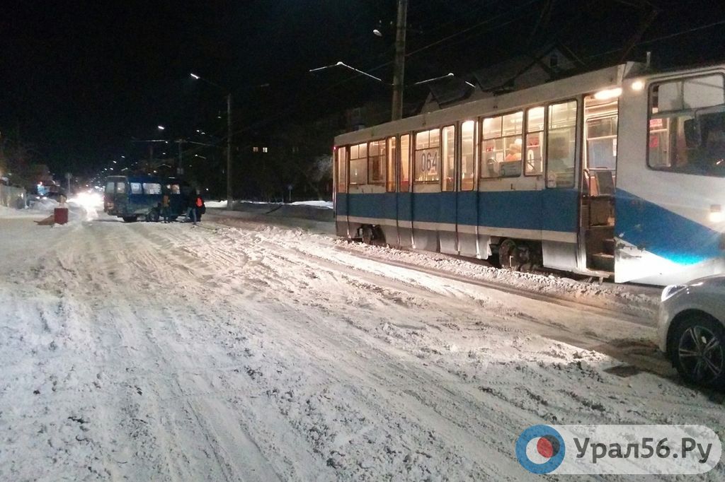 На улице Гомельской образовалась колея