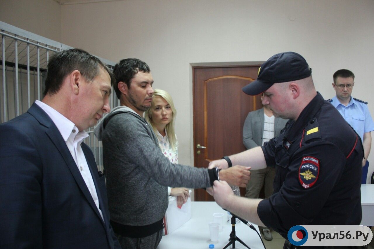 Виктора Железнова отпустили из СИЗО, теперь он будет отбывать домашний арест
