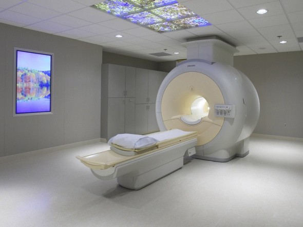 В Орске людям с подозрением на пневмонию будут делать томографию