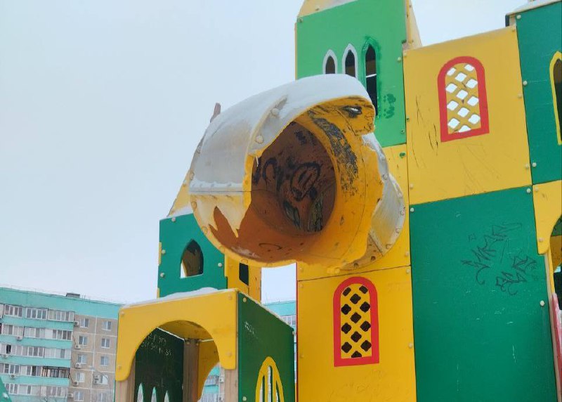 Детская площадка в Оренбурге, фото: местные жители