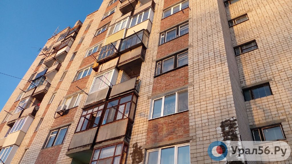 Девятиэтажное общежитие на ул. Шелухина в Орске, 10.01.2022