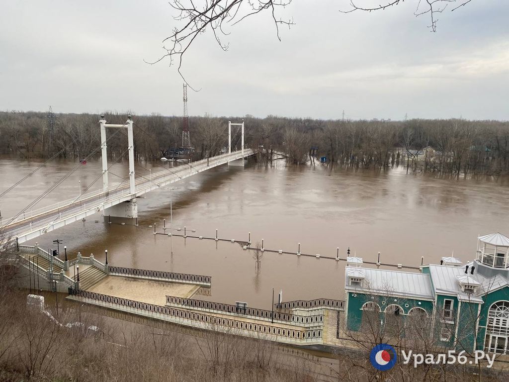 Урал в Оренбурге, 9 апреля