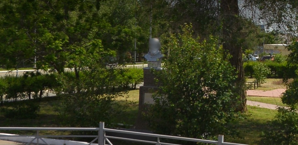 Бюст А.П. Плещеева. Фото: Яндекс Карты