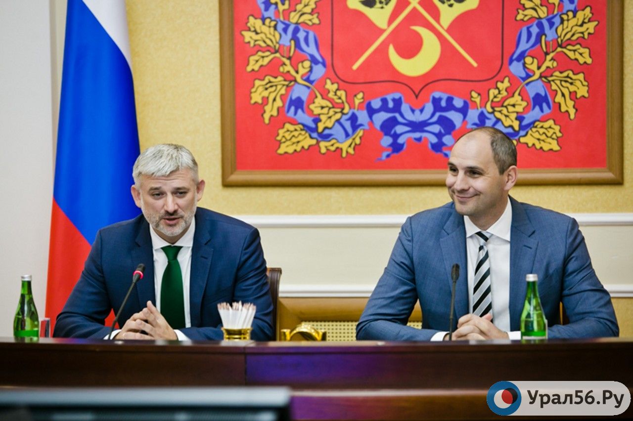 Министр транспорта Евгений Дитрих и губернатор Оренбургской области Денис Паслер