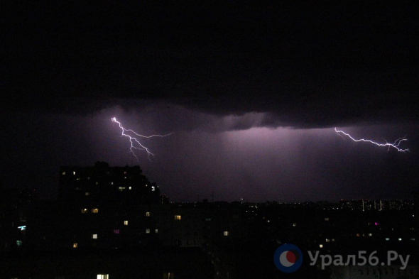 Ночью 25 апреля в Оренбургской области вновь прогнозируется молния