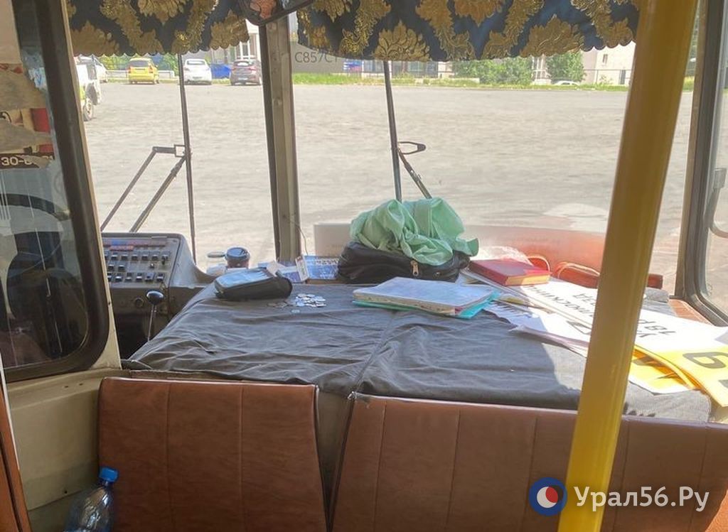 В салоне автобуса. Фото из архива