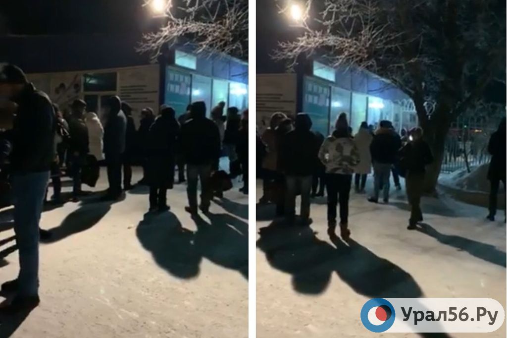 Ожидание багажа в аэропорту Оренбурга