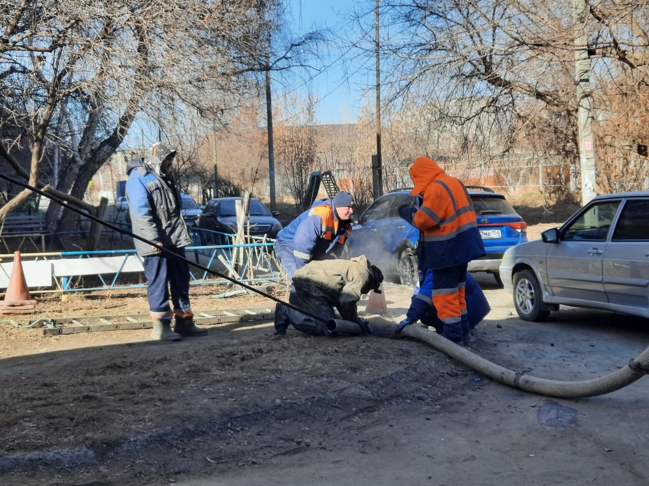 В Орске продолжается промывка Старого Южного коллектора