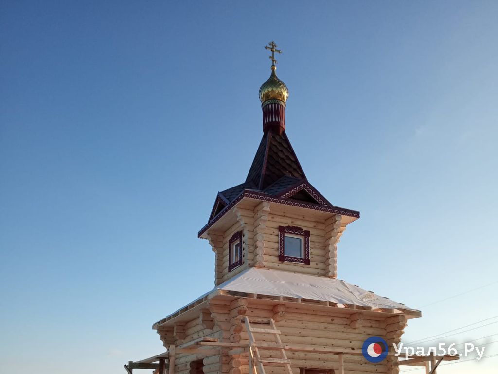 Строящаяся часовня в Тоцком