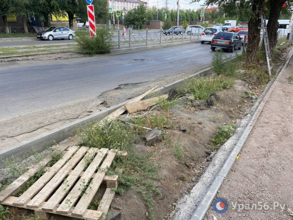 Ремонт дороги на ул. Нефтяников Орска может затянуться до конца октября