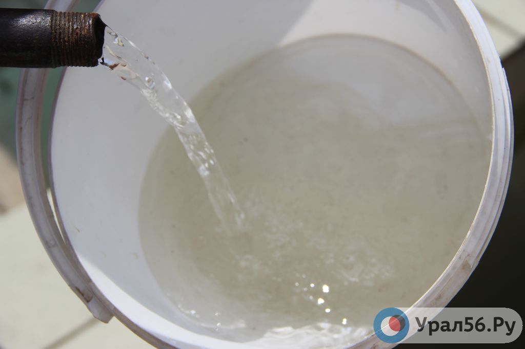 Будет ли в Орске работать водовод для полива или людям придется пользоваться питьевой водой? Ответить на эти вопросы на горсовете не смогли