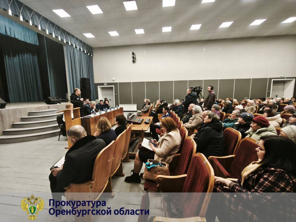 Жители Чебеньков встретились с прокурором района, фото – пресс-служба ведомства