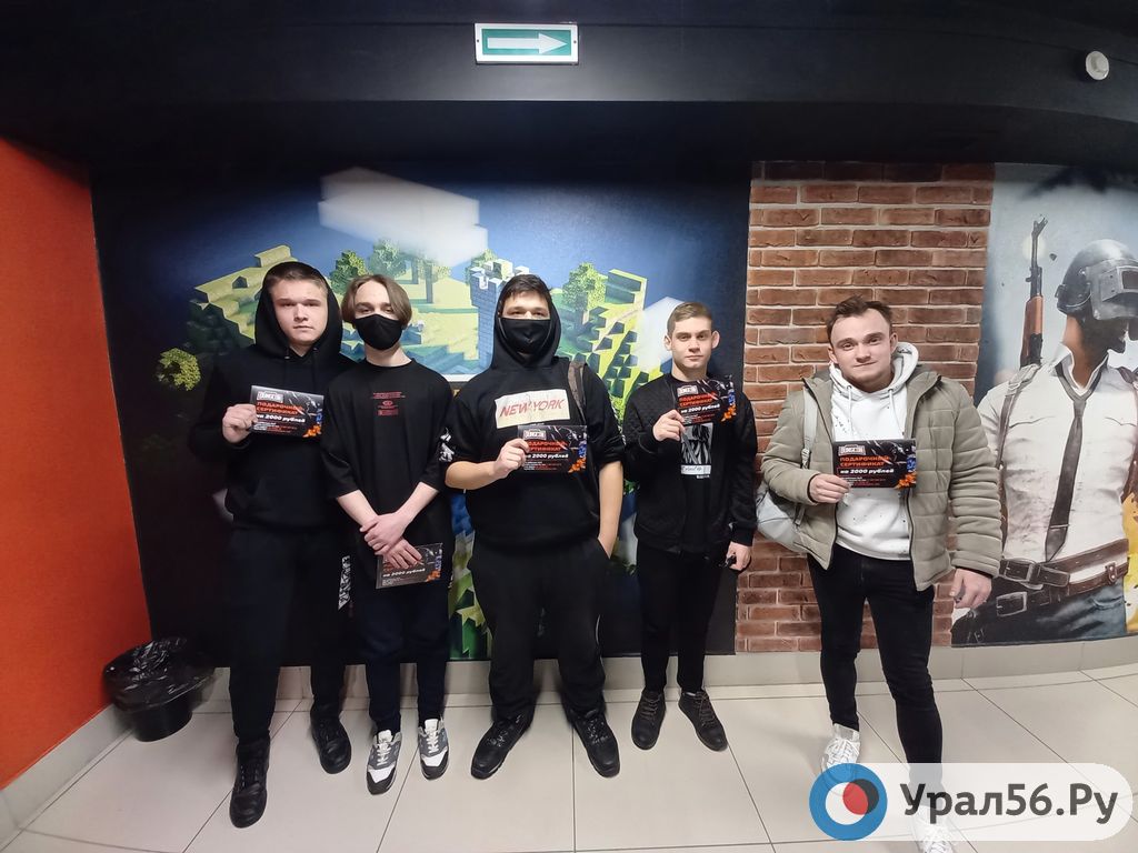 Победители турнира - участники команды «AkunaMatata»