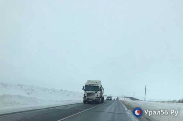 С 21:00 ограничивают движение на нескольких дорогах Оренбургской области 