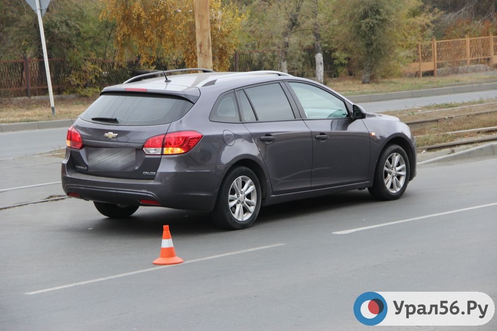 В Орске автомобиль Chevrolet сбил пешехода