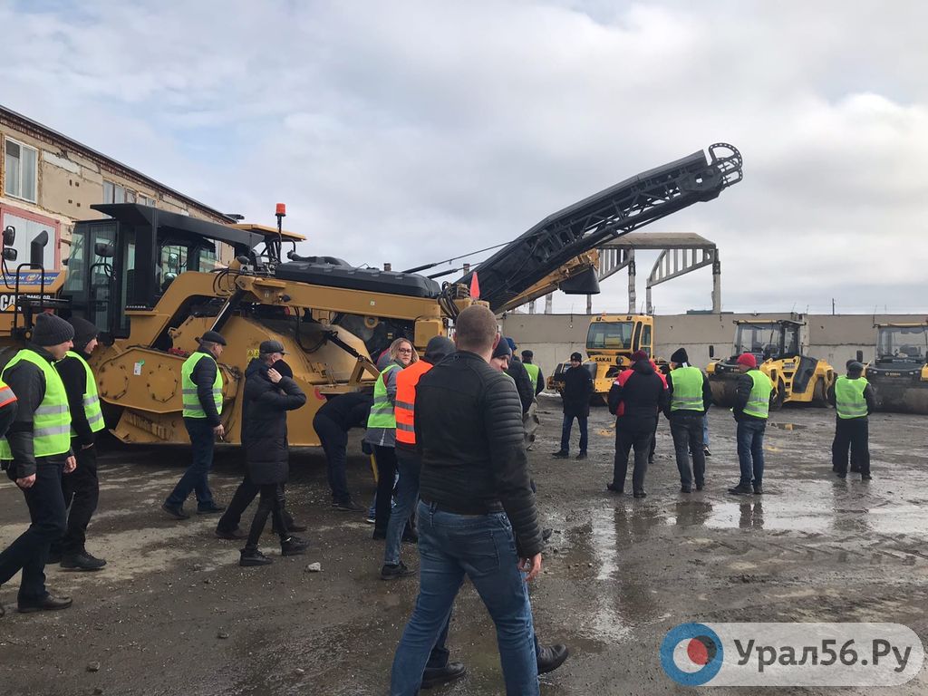 В Орске чиновников и подрядчиков учат правильно ремонтировать дороги и следить за их качеством