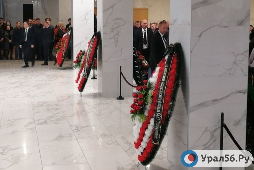 На церемонии прощания